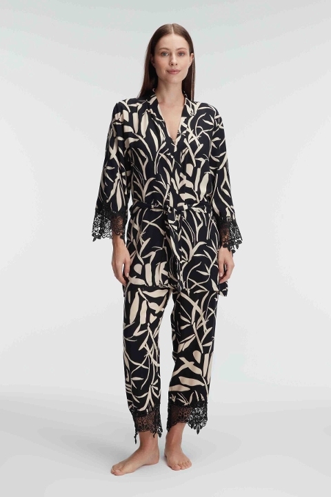 İp Askılı V Yaka Kadın Viskon Tropikal Yazlık Örme Dantel Detaylı Pijama Takımı Sabahlık Anıl 5823 - Siyah