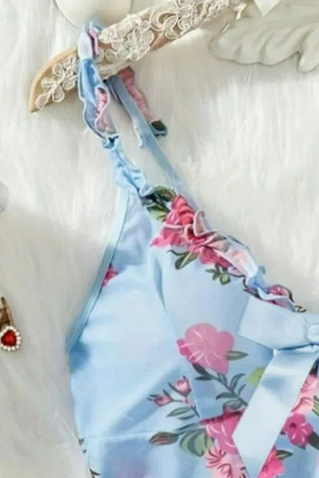 Mavi Çiçek Desenli Fırfır Detaylı Sırt Dekolteli Gecelik Bella Notte 35773 - Mavi