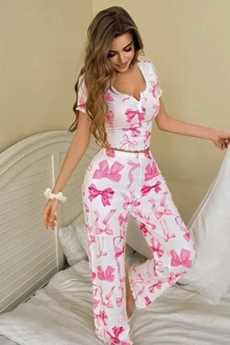 Pembe Fiyonk Desenli Süs Düğmeli Yazlık Pijama Takımı Bella Notte 7395 - Pembe